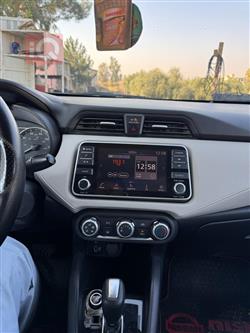 نيسان فيرسا